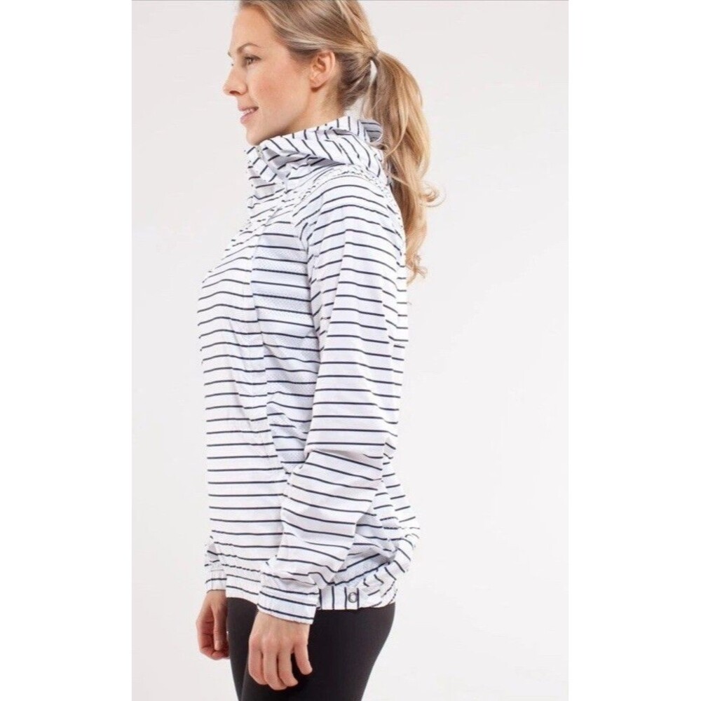 Lululemon Spring Jacket Pack & Go Pullover Quiet Stripe White Navy Women 4 Run